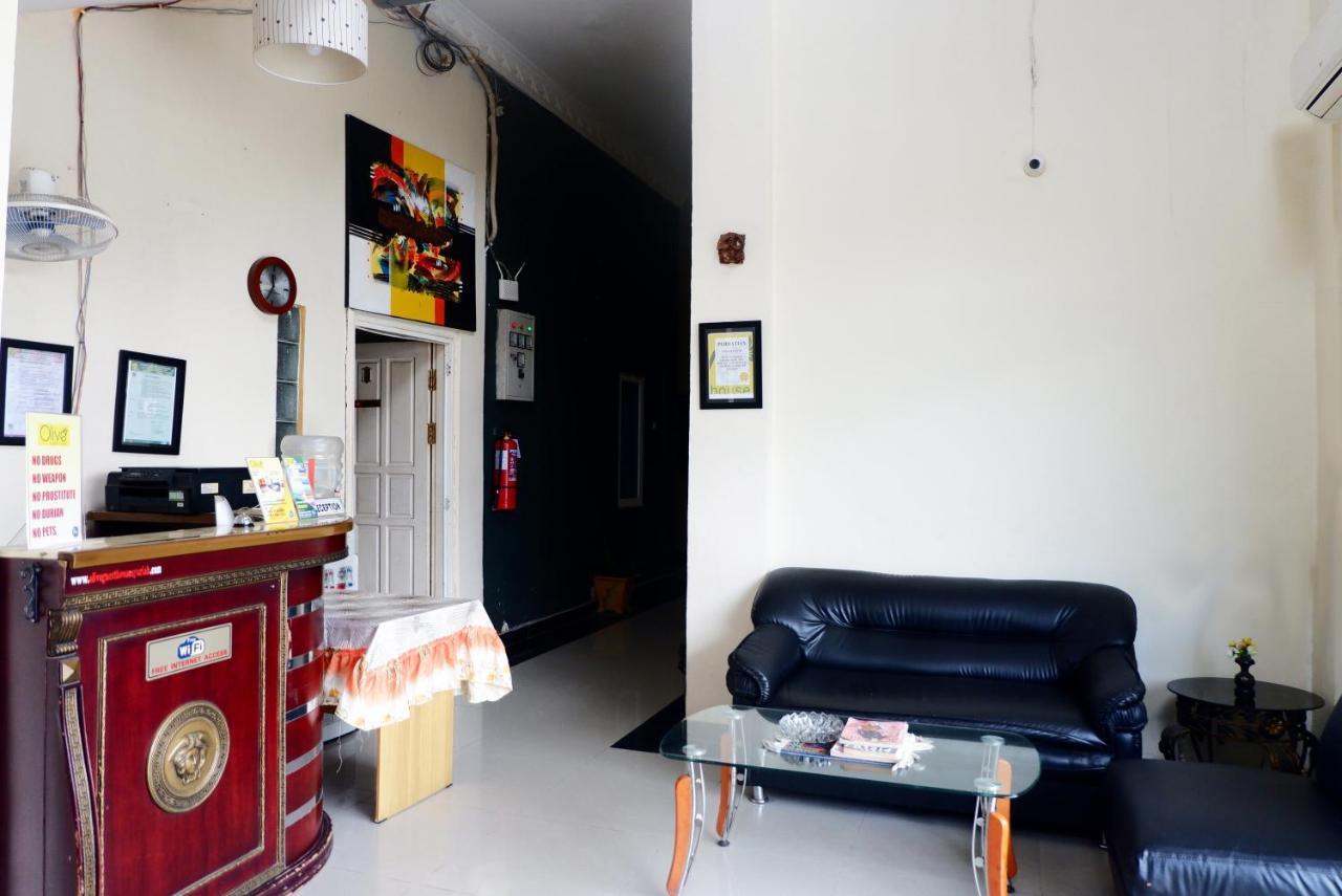 בנג'ארמאסין Olive Guest House Bumi Mas Raya מראה חיצוני תמונה