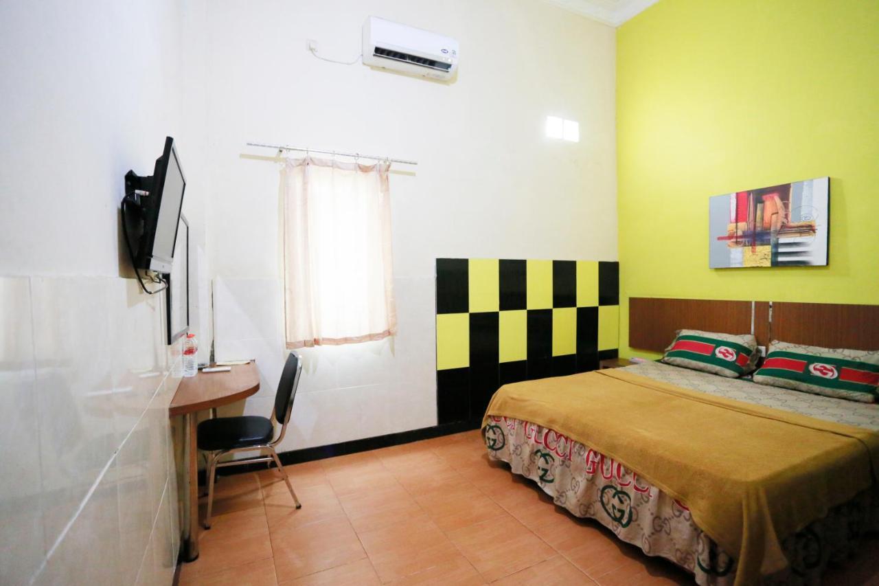בנג'ארמאסין Olive Guest House Bumi Mas Raya מראה חיצוני תמונה
