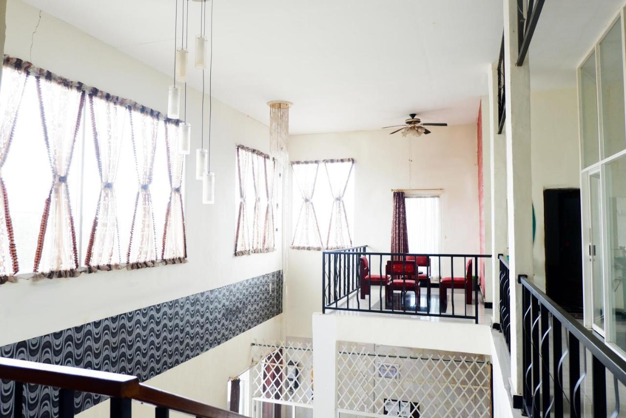 בנג'ארמאסין Olive Guest House Bumi Mas Raya מראה חיצוני תמונה
